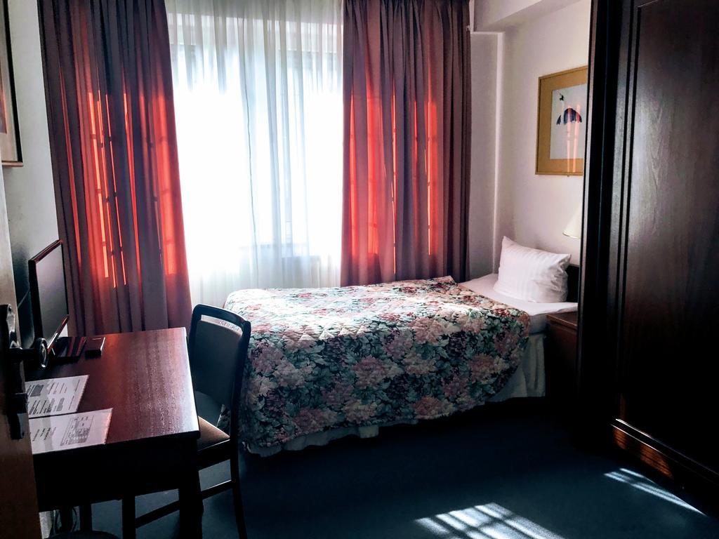 Hotel Koelner Hof Дормаген Экстерьер фото