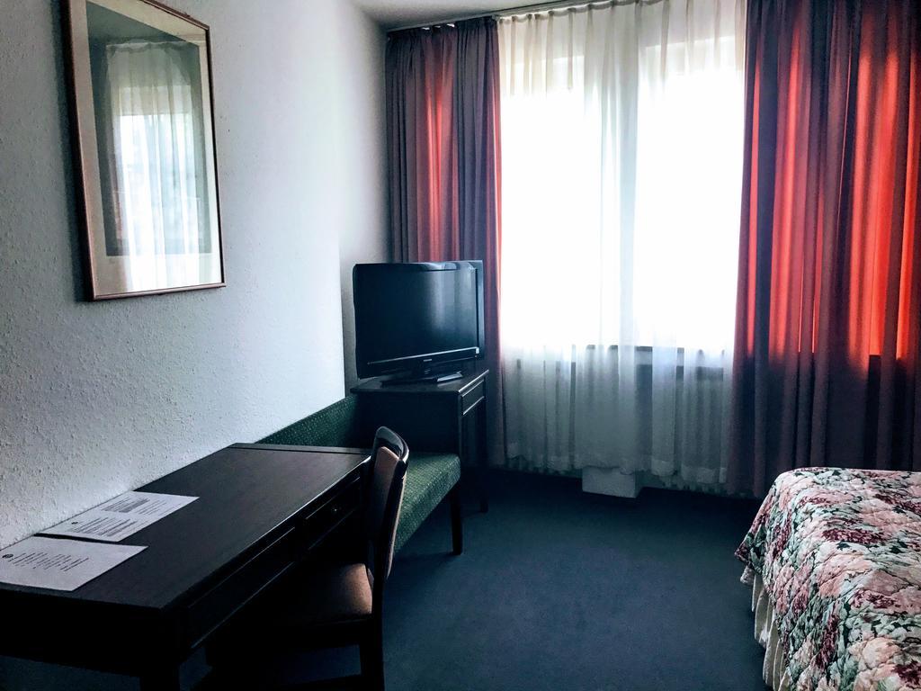 Hotel Koelner Hof Дормаген Экстерьер фото